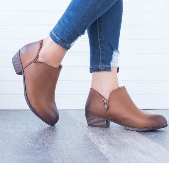 NEW Ankle Boot Size 5.5 - Picture 2 of 3